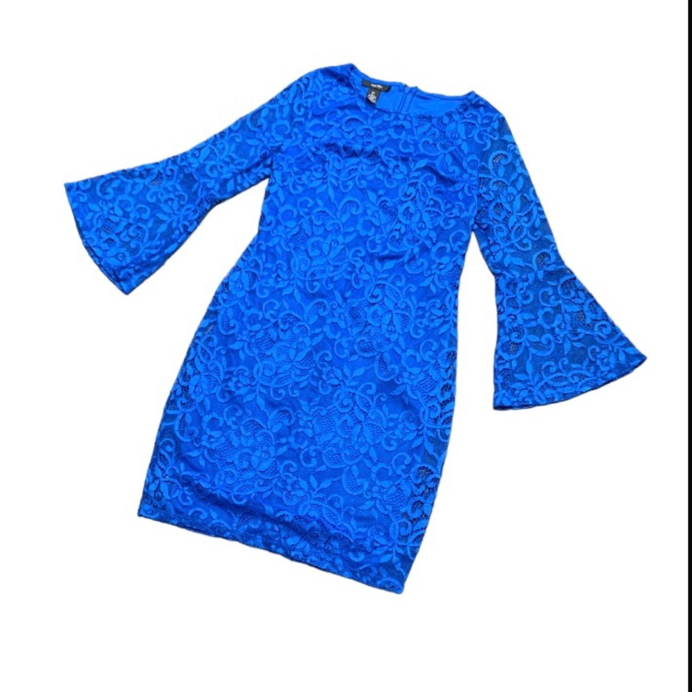 Alfani Blue Lace Shift Lined Dress Bell Sleeves Party Wedding.  Sz 0 P.     EUC!